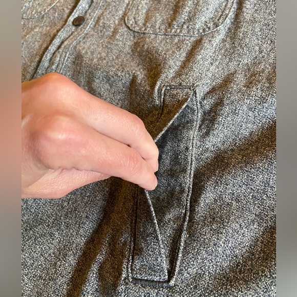 Brilliant Grayer’s Button-Up 🩶 - Picture 11 of 13